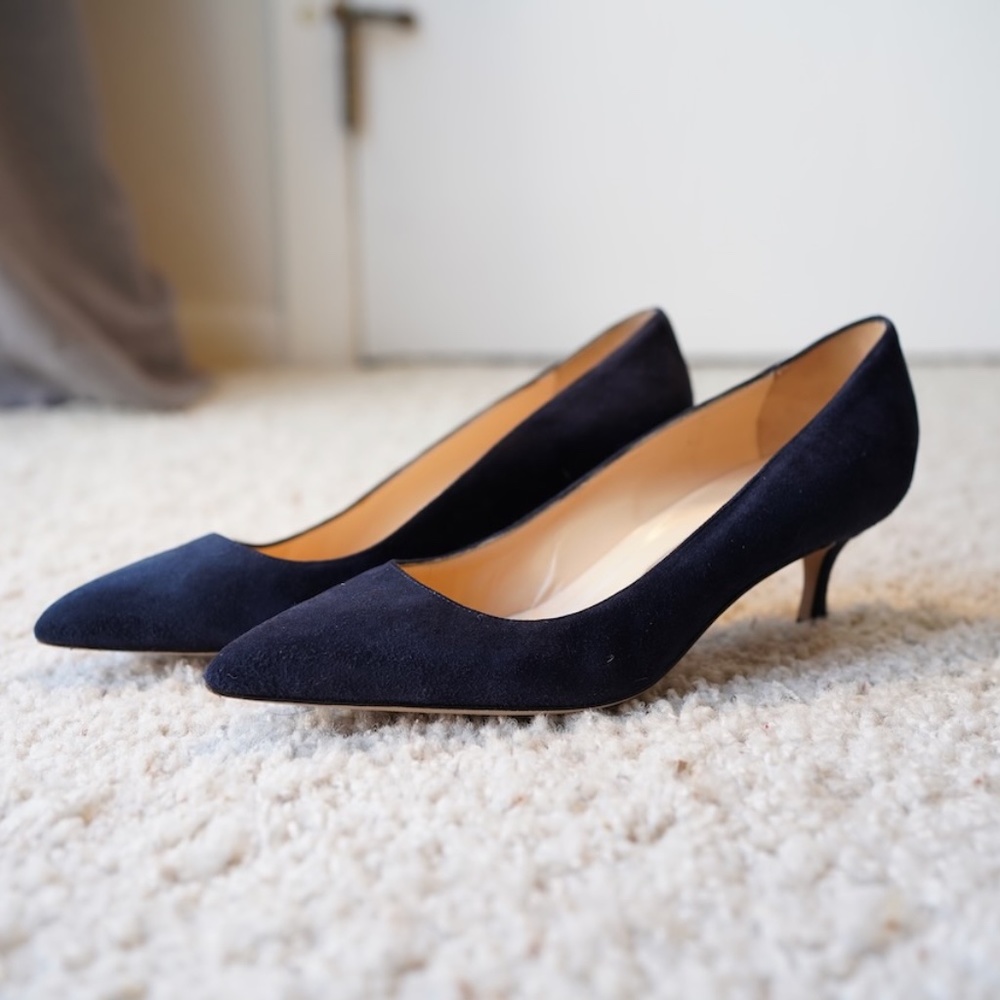 NEW Manolo Blahnik BB 50mm Suede Pumps - Navy Size 7 US / 37 IT - Never Worn - Picture 2 of 8